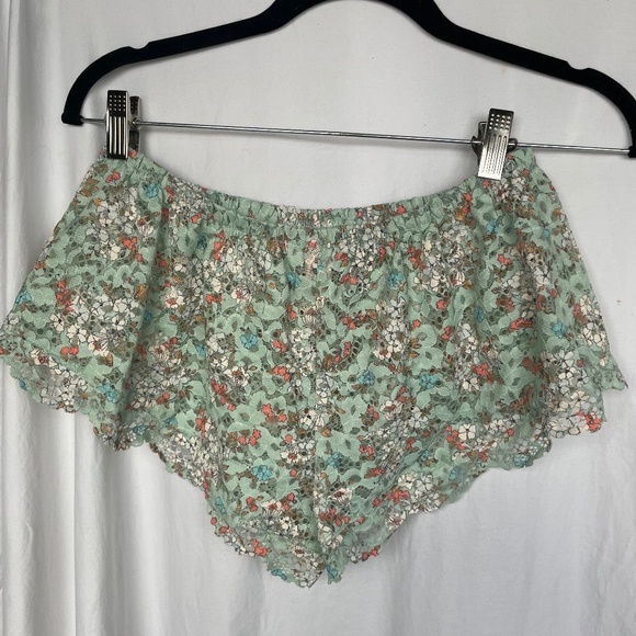 Victoria's Secret Other - Victoria’s Secret Floral Lace Sleep Short